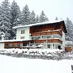 アパート Appartement-pension Familie Gewessler バート・ミッテルンドルフ