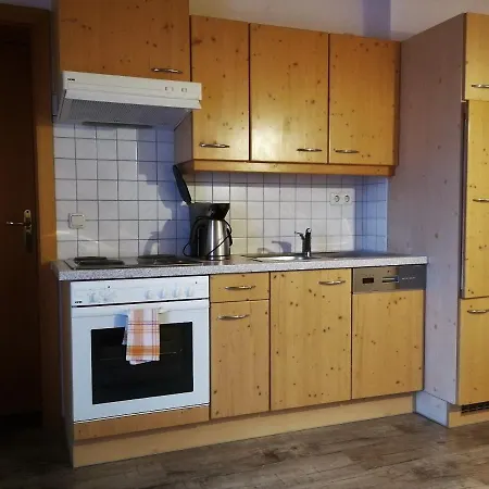 Appartement-pension Familie Gewessler Apartamento *